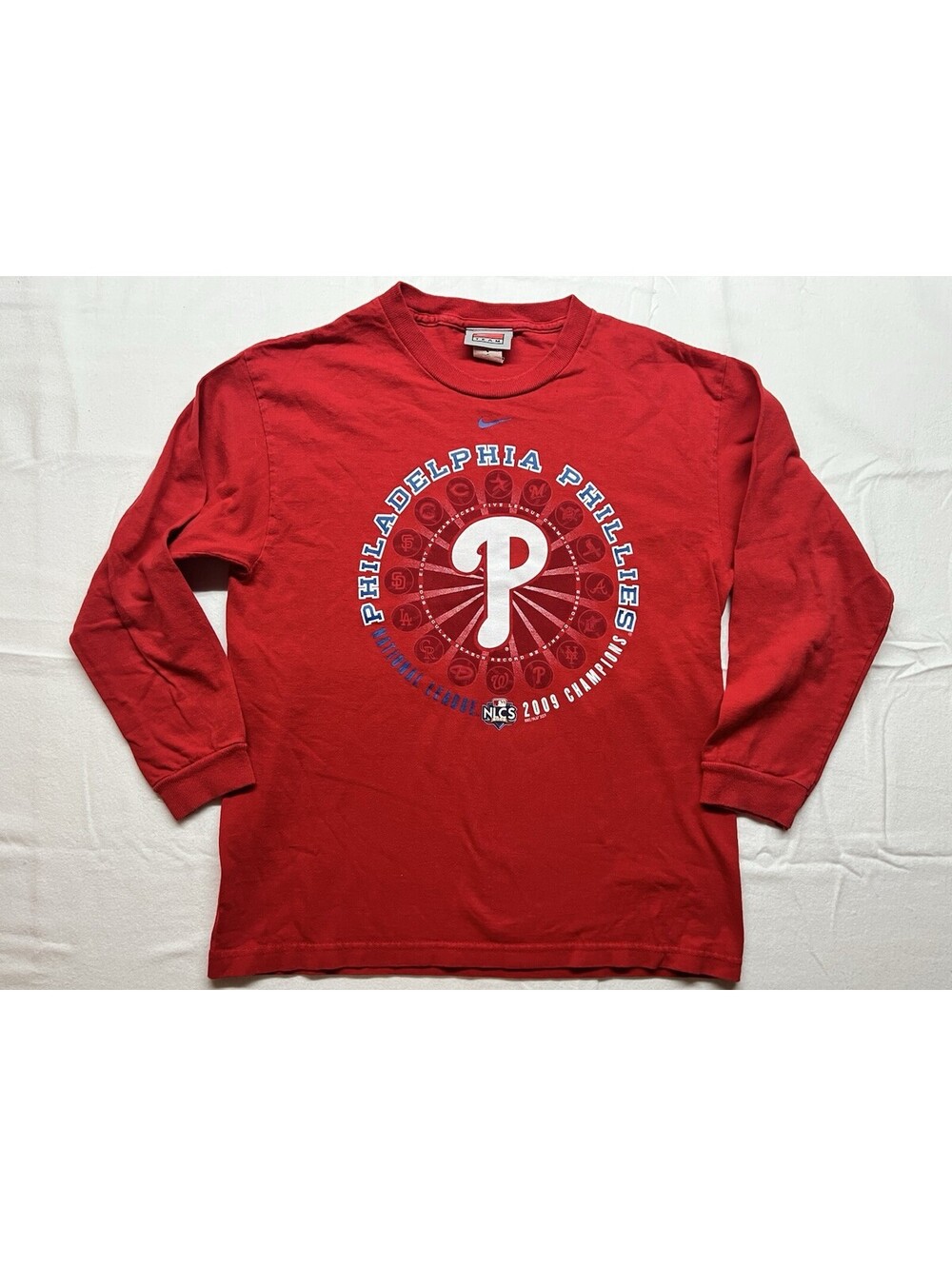 Nike Philadelphia Phillies Youth Large Vintage Red Blue Long Sleeve Shirt